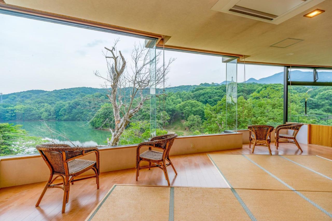 Hotel Yumeka Hisayama Экстерьер фото